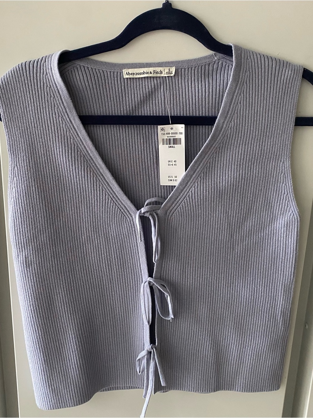 Abercrombie & Fitch Ribbed Tie-Front Sleeveless Vest